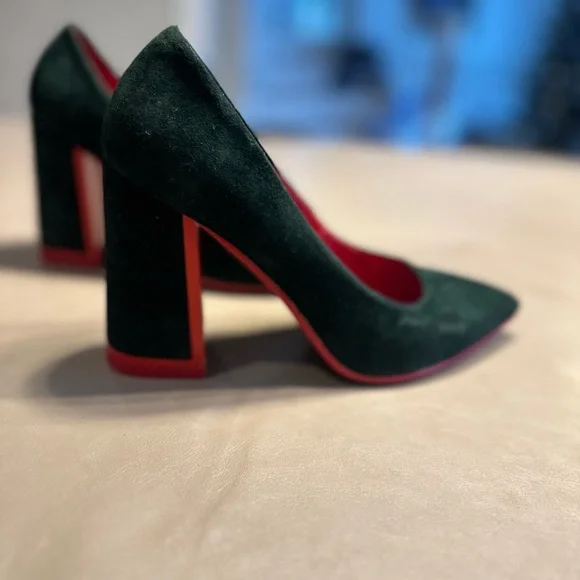 Italy Green and Red leather Women's Pumps - Picture 4 of 8